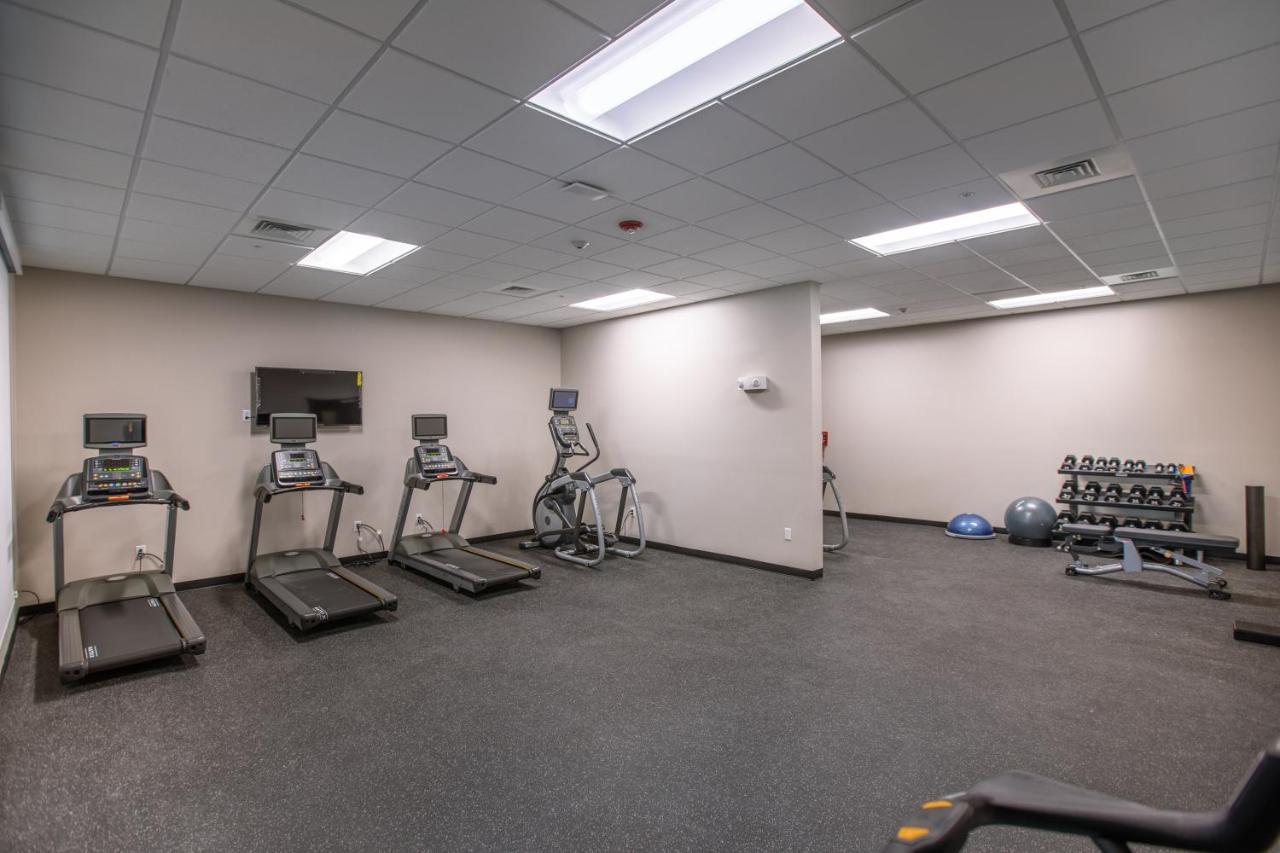 Holiday Inn - Kansas City - Northeast By Ihg Ngoại thất bức ảnh