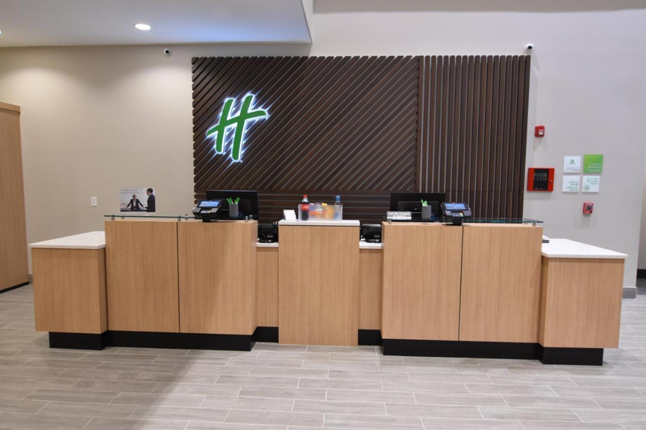 Holiday Inn - Kansas City - Northeast By Ihg Ngoại thất bức ảnh
