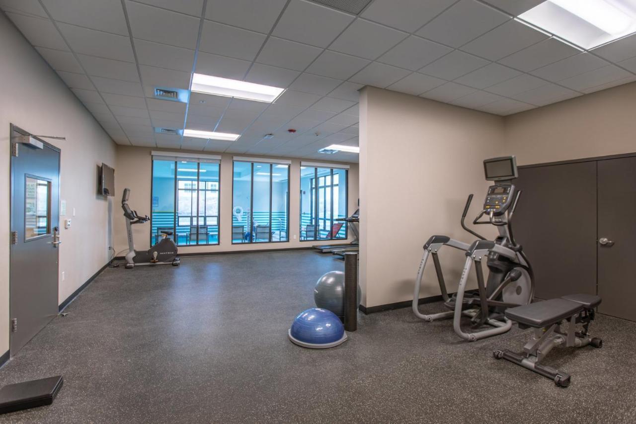 Holiday Inn - Kansas City - Northeast By Ihg Ngoại thất bức ảnh